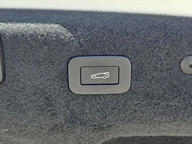 2024 Jaguar XF R-Dynamic SE P250 AWD Automatic