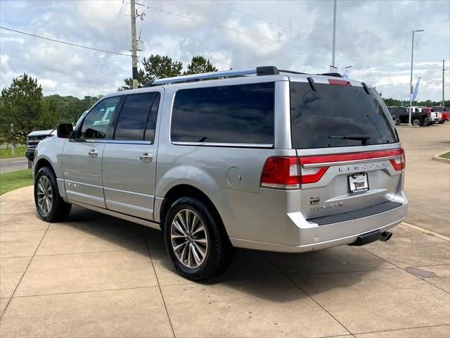 2017 Lincoln Navigator L Select