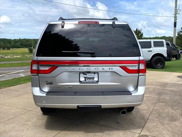 2017 Lincoln Navigator L Select