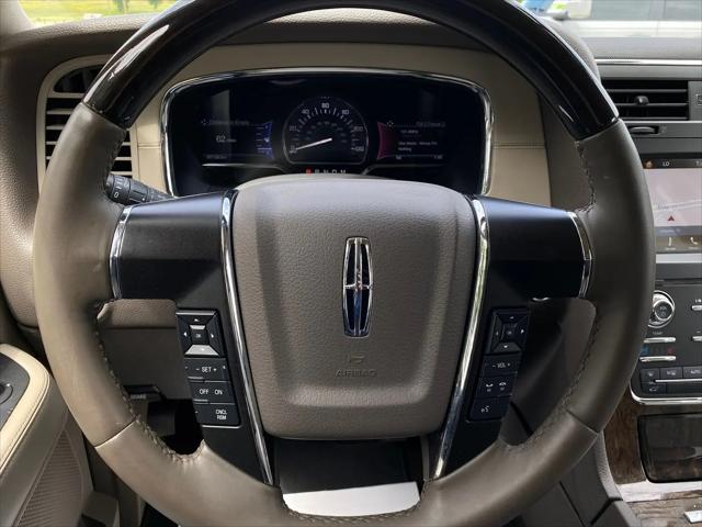 2017 Lincoln Navigator L Select
