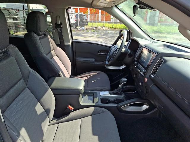 2024 Nissan Frontier Crew Cab SV 4x2