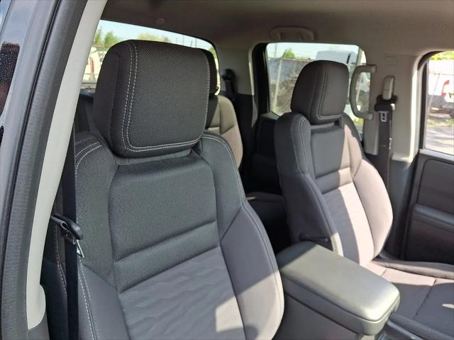2024 Nissan Frontier Crew Cab SV 4x2