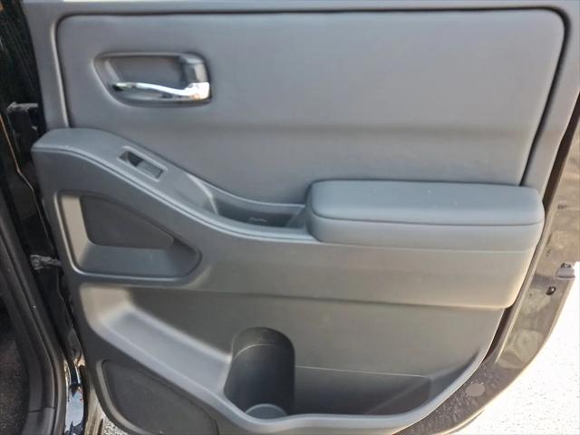 2024 Nissan Frontier Crew Cab SV 4x2