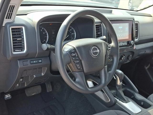 2024 Nissan Frontier Crew Cab SV 4x2