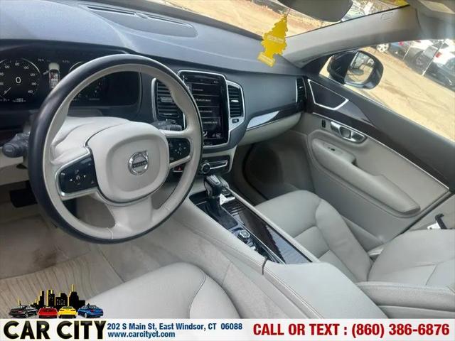 2016 Volvo XC90 T6 Momentum