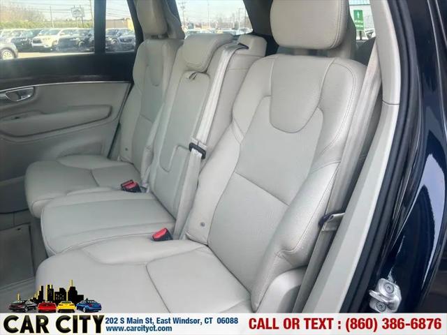 2016 Volvo XC90 T6 Momentum