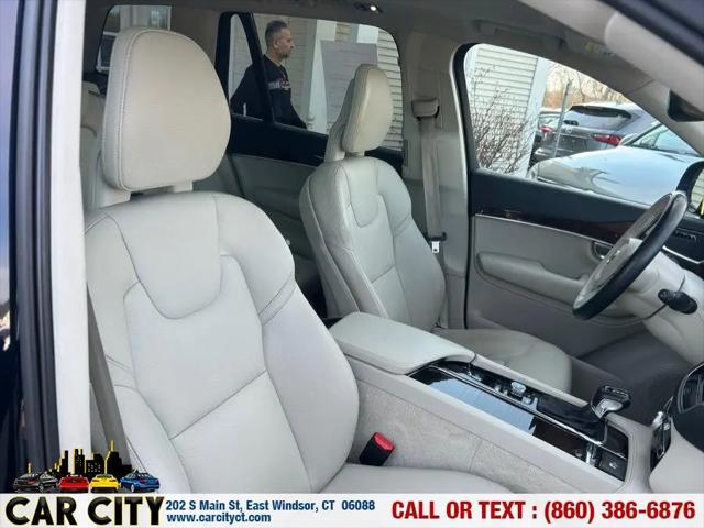 2016 Volvo XC90 T6 Momentum