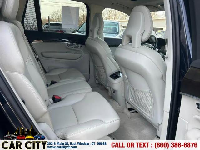 2016 Volvo XC90 T6 Momentum