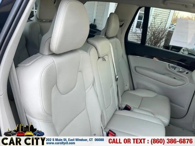 2016 Volvo XC90 T6 Momentum