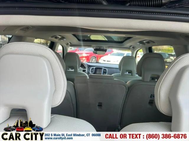2016 Volvo XC90 T6 Momentum