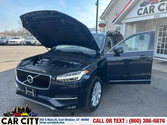 2016 Volvo XC90 T6 Momentum