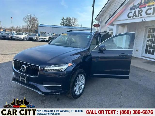 2016 Volvo XC90 T6 Momentum