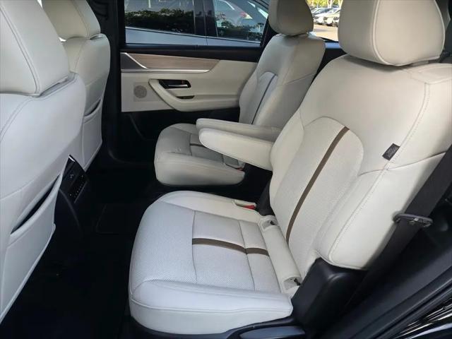 2025 Mazda X-90 3.3 Turbo Premium Plus Package