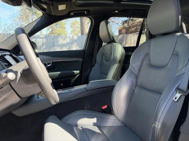 2023 Volvo XC90 Recharge T8 Ultimate Bright Theme 7-Seater