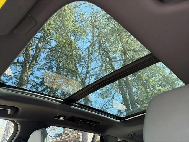 2023 Volvo XC90 Recharge T8 Ultimate Bright Theme 7-Seater