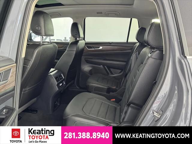 2025 Volkswagen Atlas 2.0T SEL