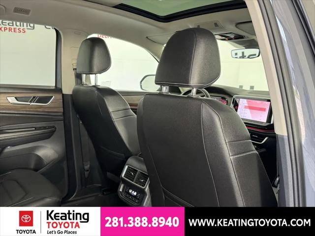 2025 Volkswagen Atlas 2.0T SEL