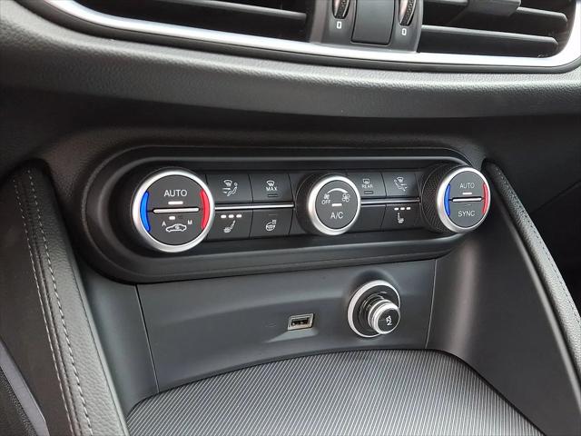 2023 Alfa Romeo Stelvio Veloce AWD