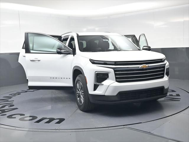 2026 Chevrolet Traverse FWD LT