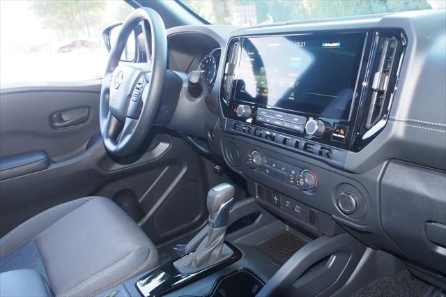2026 Nissan Frontier Crew Cab SV 4x2
