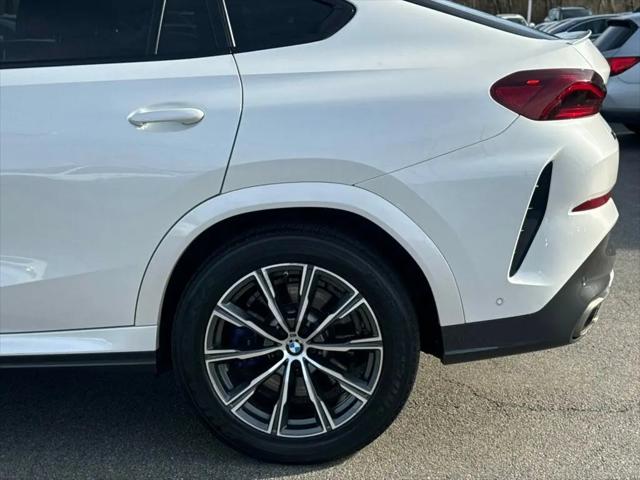 2021 BMW X6 M50i