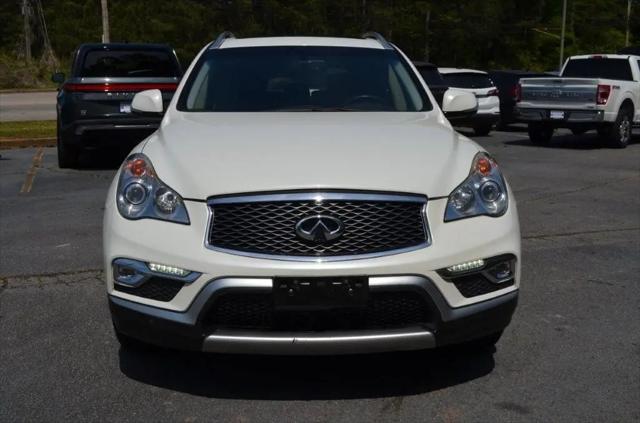2017 INFINITI QX50 Standard