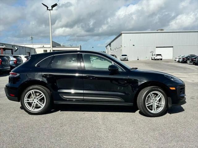 2025 Porsche Macan Macan