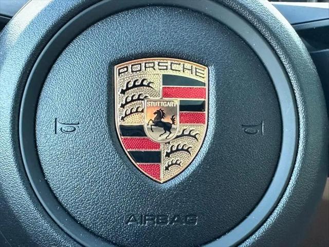 2025 Porsche Macan Macan