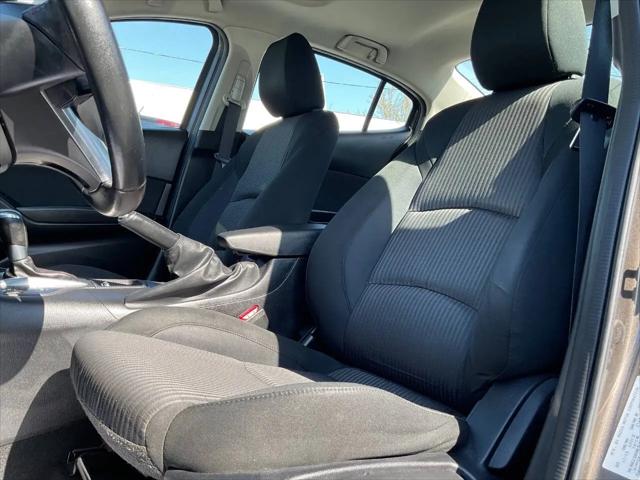 2014 Mazda Mazda3 i Touring