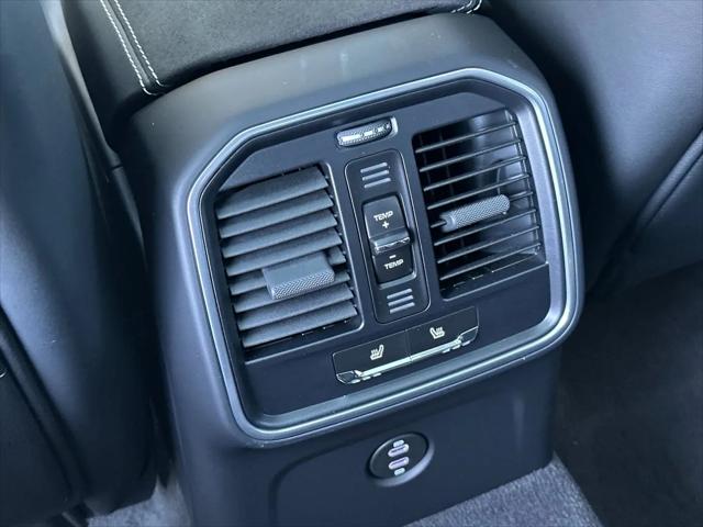 2025 Porsche Macan GTS