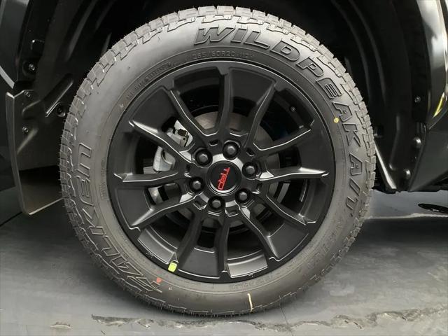 2026 Toyota Tundra Platinum Hybrid CrewMax 5.5' Bed