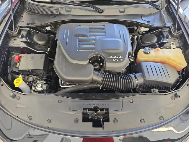 2022 Dodge Charger SXT RWD