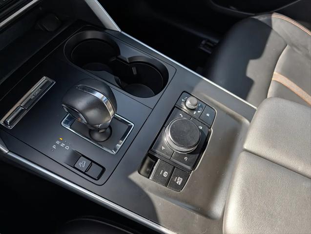 2024 Mazda X-90 3.3 Turbo Select