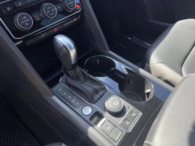 2023 Volkswagen Atlas Cross Sport 3.6L V6 SEL Premium R-Line