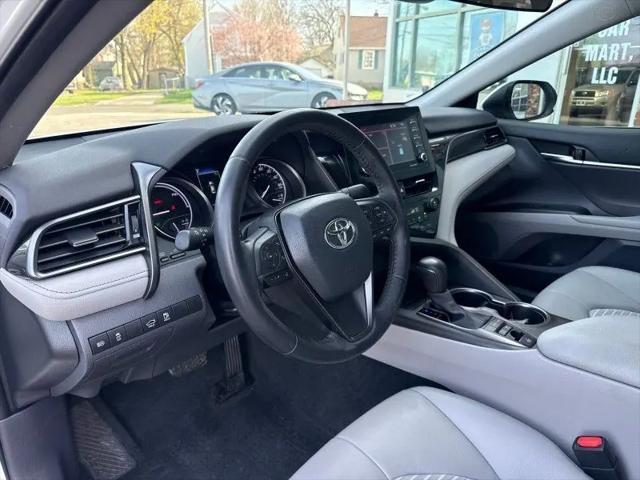 2021 Toyota Camry SE Hybrid