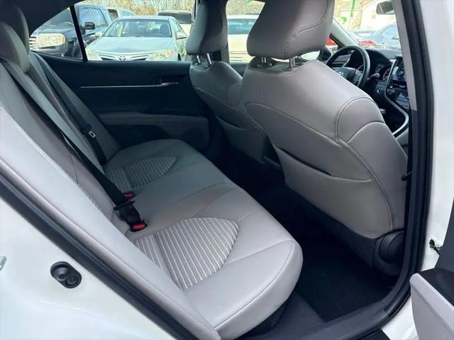 2021 Toyota Camry SE Hybrid