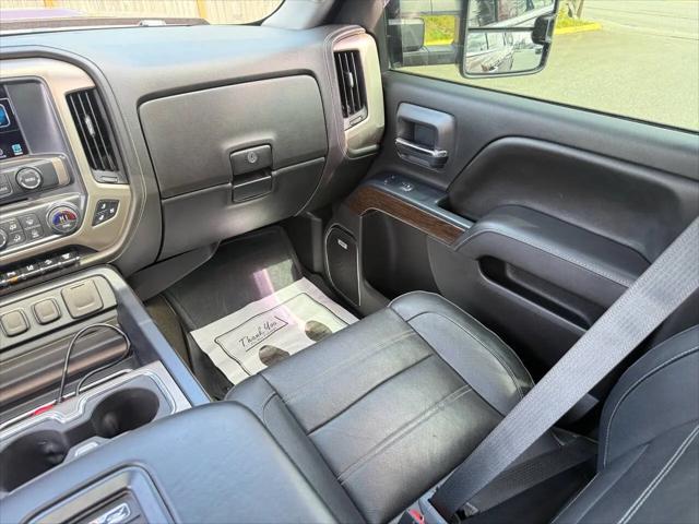 2017 GMC Sierra 3500HD Denali