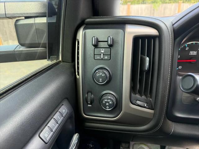 2017 GMC Sierra 3500HD Denali