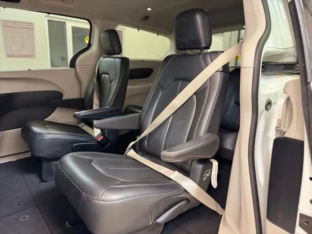 2020 Chrysler Pacifica Touring L