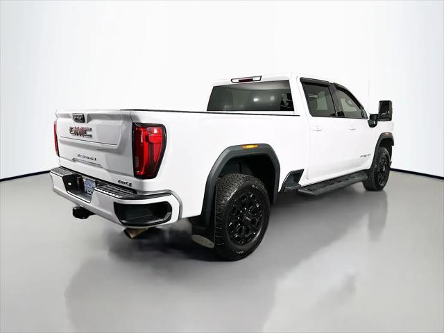 2022 GMC Sierra 2500HD 4WD Crew Cab Standard Bed AT4