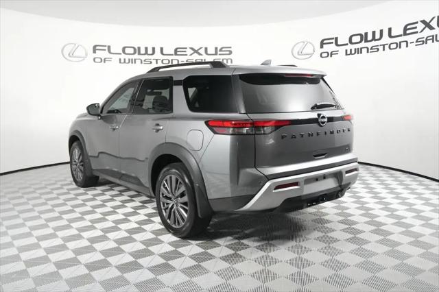 2024 Nissan Pathfinder SL FWD