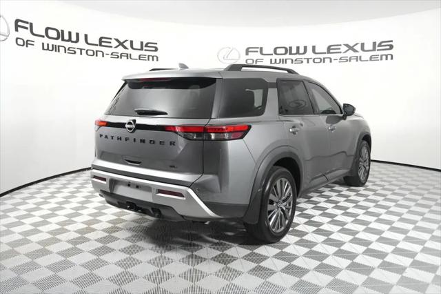 2024 Nissan Pathfinder SL FWD