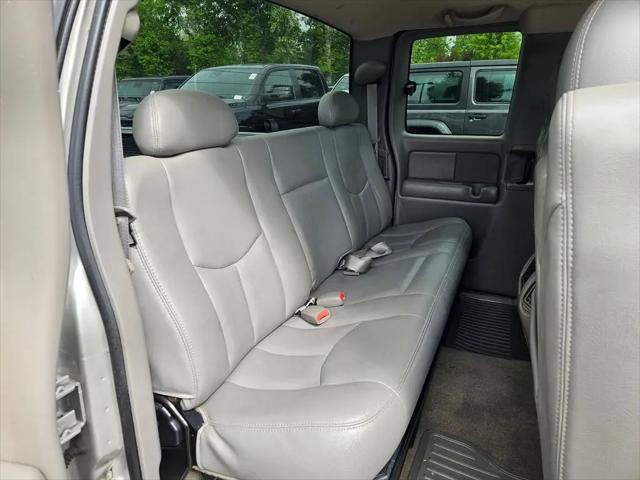 2004 Chevrolet Silverado 1500 LT