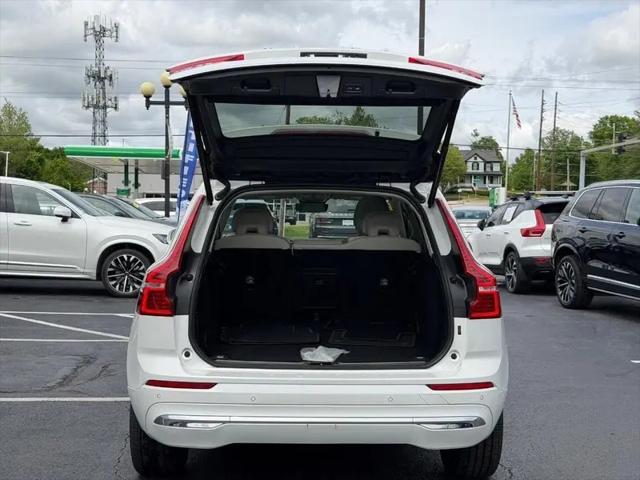 2023 Volvo XC60 B5 Ultimate Bright Theme
