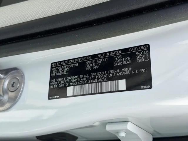2023 Volvo XC60 B5 Ultimate Bright Theme