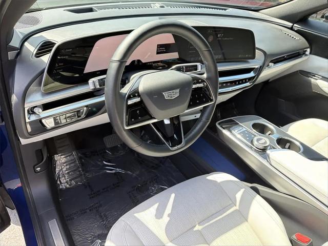 2024 Cadillac iQ Sport w/1SF