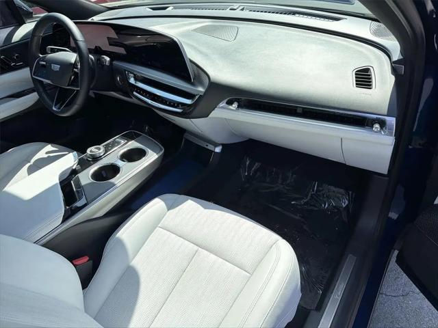2024 Cadillac iQ Sport w/1SF