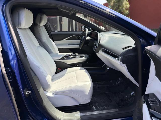 2024 Cadillac iQ Sport w/1SF