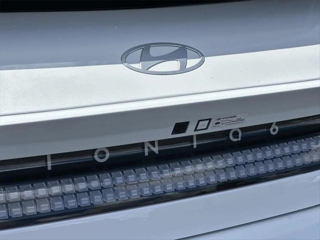 2024 Hyundai IONIQ 6 SE Standard Range