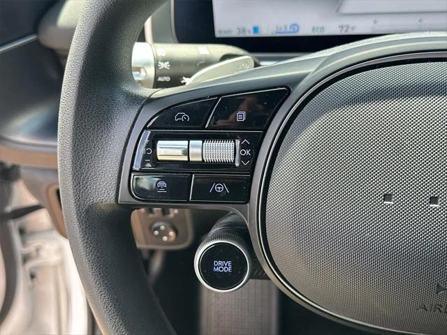 2024 Hyundai IONIQ 6 SE Standard Range